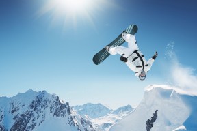 国际足联世界杯2026-震惊！Scout空降湖人比赛送关键助攻，球迷，活久见！